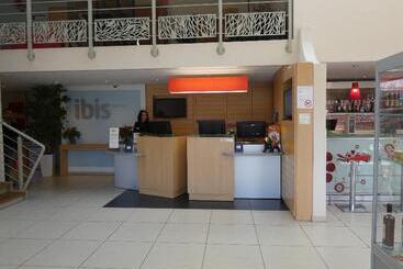 هتل Ibis Saintes