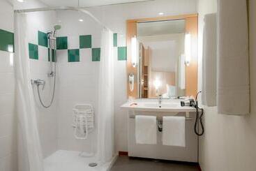 هتل Ibis Vannes