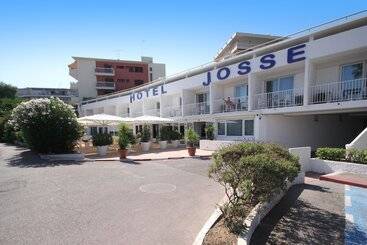 هتل Josse
