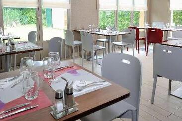 هتل Kyriad Direct Soissons