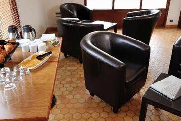هتل Kyriad Direct Soissons