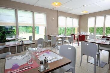هتل Kyriad Direct Soissons