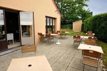 هتل Kyriad Direct Soissons