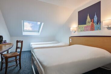 هتل Kyriad Tarbes  Bastillac