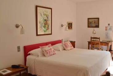 هتل La Ferme D Augustin