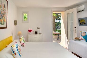 هتل La Ferme D Augustin
