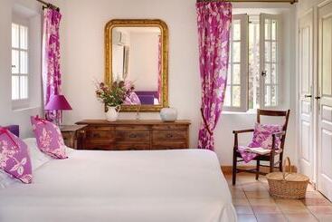 هتل La Ferme D Augustin