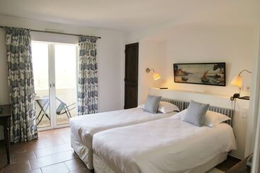 هتل La Ferme D Augustin