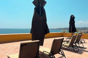 ホテル Hôtel La Pérouse Nice Baie Des Anges   Recently Fully Renovated