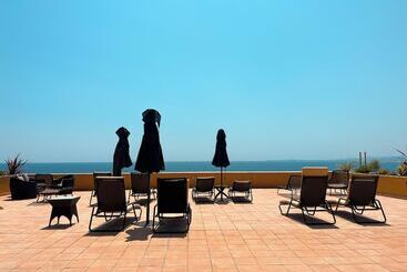 ホテル Hôtel La Pérouse Nice Baie Des Anges   Recently Fully Renovated