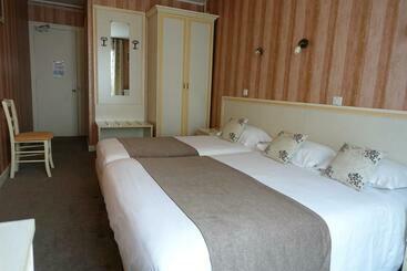 هتل Logis Hôtel Emeraude