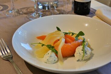 هتل Logis Hôtel Emeraude