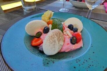 هتل Logis Hôtel Emeraude