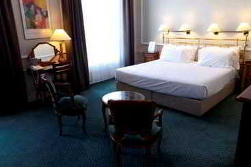 B4 Grand Hotel Lyon