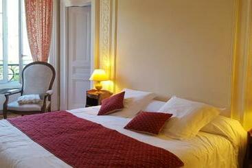 هتل Aux Meublés Du Manoir