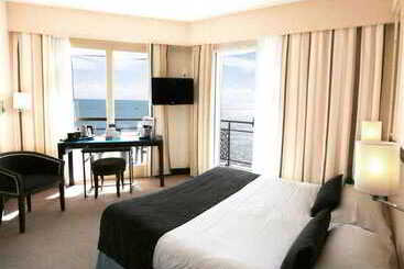 هتل & Spa Les Roches Noires