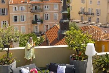 Otel Best Western  Mediterranee Menton