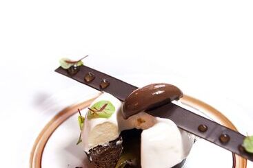 هتل & Spa Le Grand Monarque, Bw Premier Collection