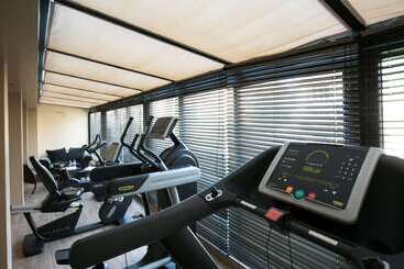 هتل & Spa Le Grand Monarque, Bw Premier Collection