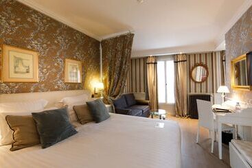 هتل & Spa Le Grand Monarque, Bw Premier Collection