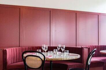 هتل Best Western Porte Du Forez