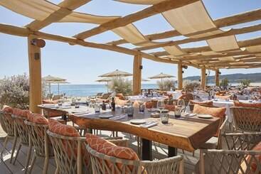 هتل Byblos Saint Tropez