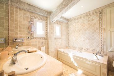 Отель Byblos Saint Tropez