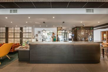 酒店 Campanile Chartres Centre   Gare   Cathédrale