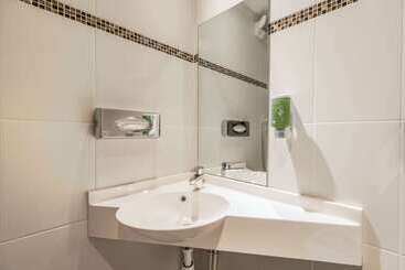 Comfort Hotel Clermont Saint Jacques
