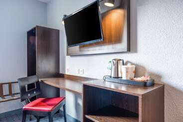 Comfort Hotel Clermont Saint Jacques
