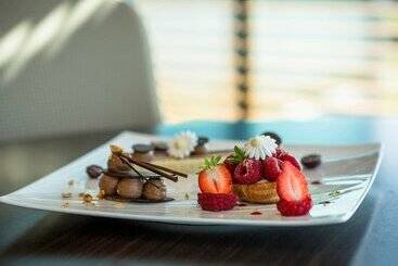 هتل Côte Ouest Hôtel Thalasso & Spa Les Sables D Olonne   Mgallery