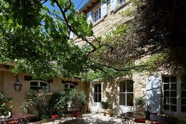 هتل De l'Atelier
