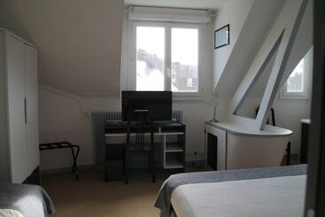 هتل Hôtel De La Mer