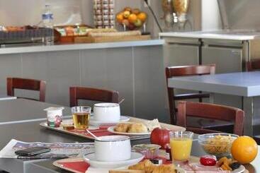 酒店 Hôtel Les Tilleuls, Bourges