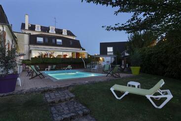 酒店 Hôtel Les Tilleuls, Bourges