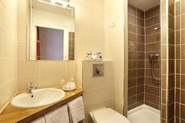 酒店 Hôtel Les Tilleuls, Bourges