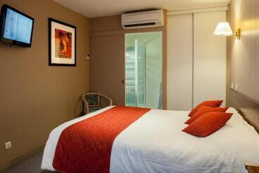 酒店 Hôtel Les Tilleuls, Bourges