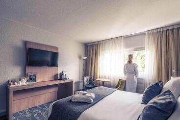 هتل Hôtel Mercure Annecy Sud