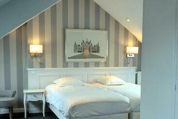 هتل Logis Hôtel Restaurant Le Monarque