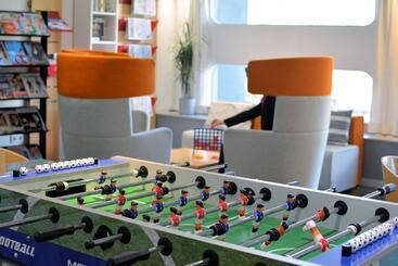 هتل Ibis Lyon Est Bron