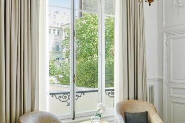 هتل Hôtel Lancaster Paris Champs Elysées
