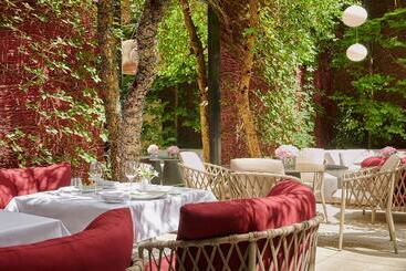 هتل Hôtel Lancaster Paris Champs Elysées