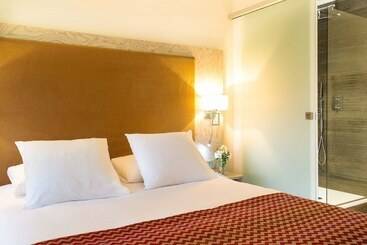 هتل Le Dracy Hôtel Et Spa