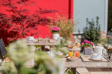 בית מלון כפרי Le Flamboyant