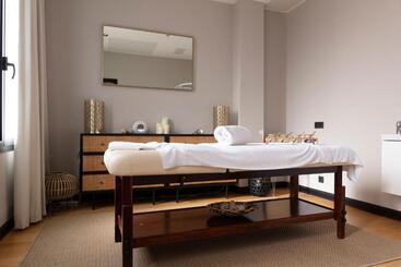 هتل Hôtel Restaurant Le Touring   Teritoria