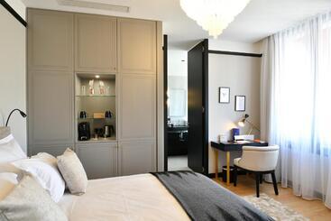 هتل Hôtel Restaurant Le Touring   Teritoria