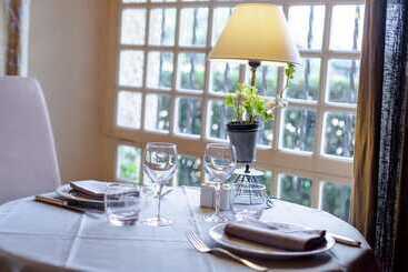 호텔 Logis Le Relais Fleuri