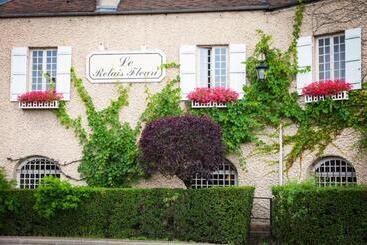 호텔 Logis Le Relais Fleuri