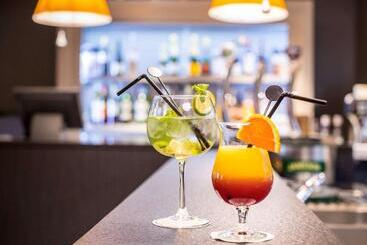 هتل Mercure Caen Centre Port De Plaisance