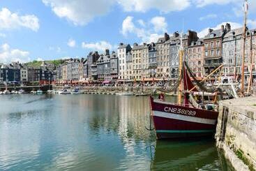 هتل Mercure Honfleur